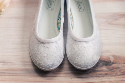 Bride Flats For Wedding, Bridal Shoes White, Wedding Lace Shoes, Bridesmaid Shoes, Bride Sneakers, Wedding Shoes No Heel, Reception Shoes